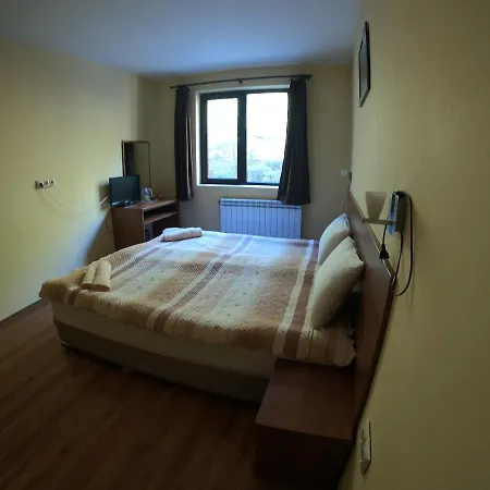 Хотел приключенска къща русалиите 3*