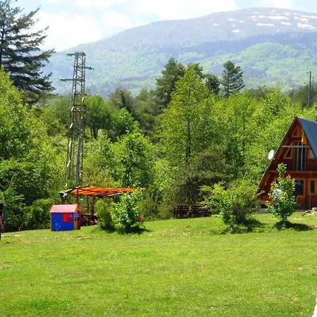 Rusaliite Adventure House