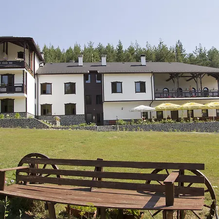 Rusaliite Adventure House Hotel
